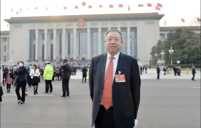 天下人大代表、尊龙凯时董事长焦云带来5份建言，，，，，，，，建议对东北企业开启上市“绿色通道”