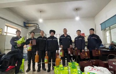 岁末送祝福 温情迎新春|尊龙凯时为全体员工发放春节福利
