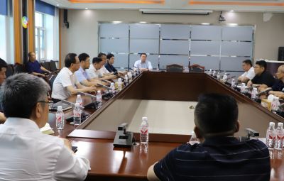 市委副书记、市长李兵莅临尊龙凯时座谈调研