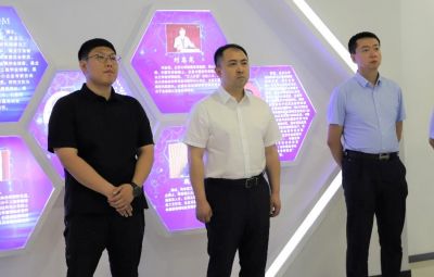 省委台办主任谢军莅临尊龙凯时走访调研